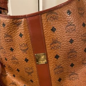 Vintage MCM hobo style bag. In great condition